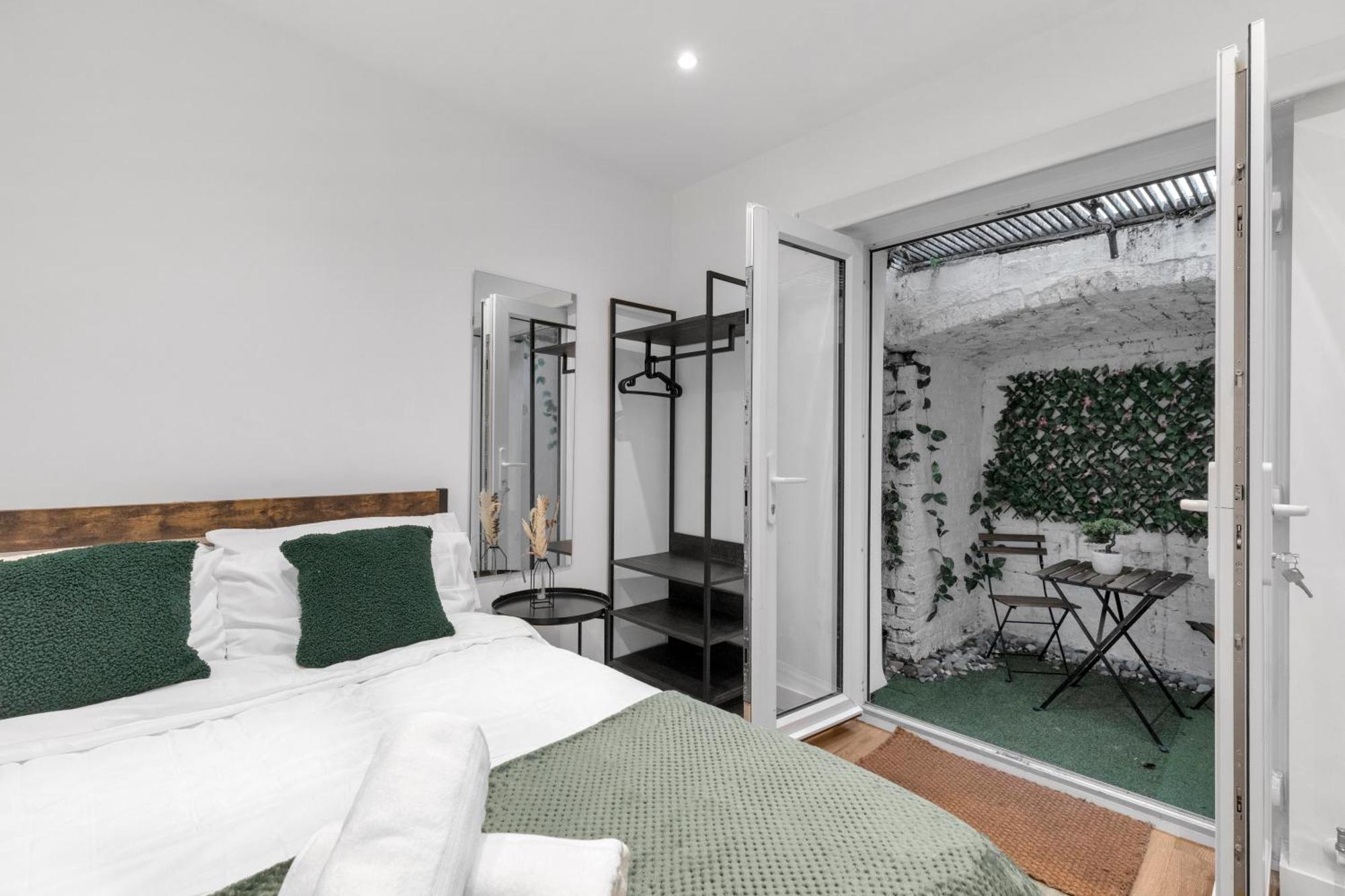 Kensington Home With Private Bathroom & Garden Londyn Zewnętrze zdjęcie